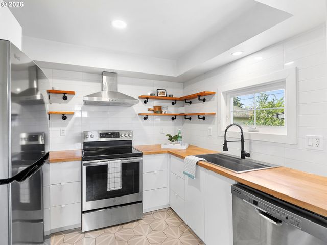 3543 Se 64TH Ave, Portland, OR 97206