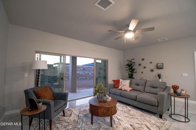 12777 Viendo Norte Drive, El Paso, TX 79934