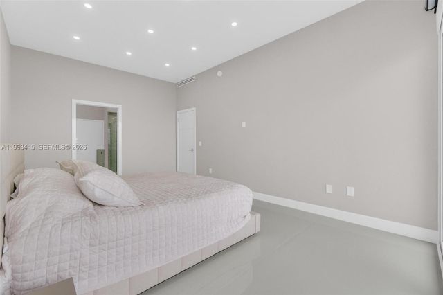 18011 Biscayne Blvd PH04, Aventura, FL 33160