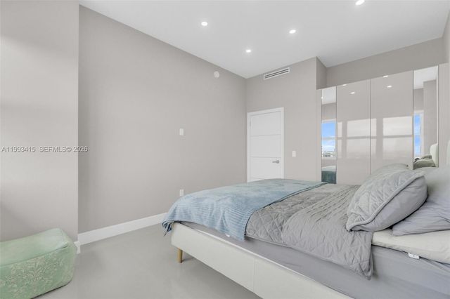 18011 Biscayne Blvd PH04, Aventura, FL 33160