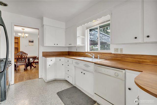 924 7th Avenue NW, Puyallup, WA 98371