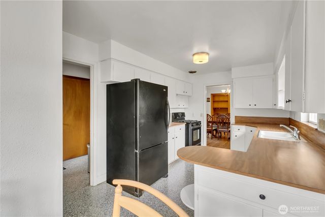 924 7th Avenue NW, Puyallup, WA 98371