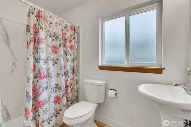 924 7th Avenue NW, Puyallup, WA 98371