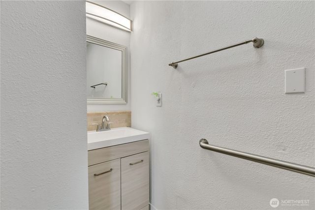 924 7th Avenue NW, Puyallup, WA 98371