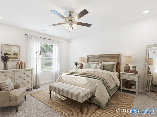9910 Sequoyah Cove Drive SE, Owens Cross Roads, AL 35763