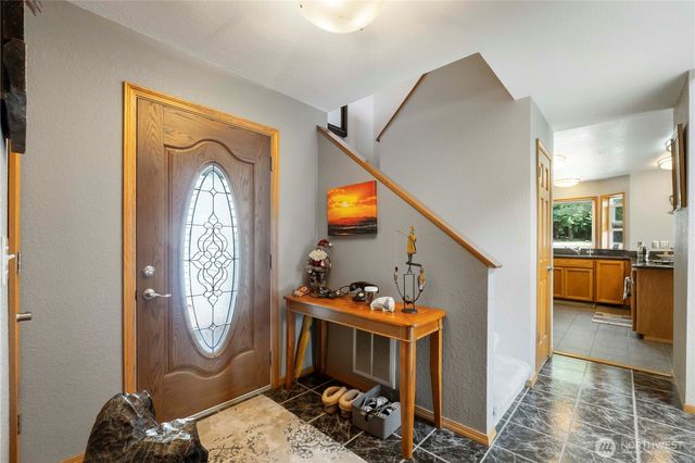 21806 168th Street E, Orting, WA 98360