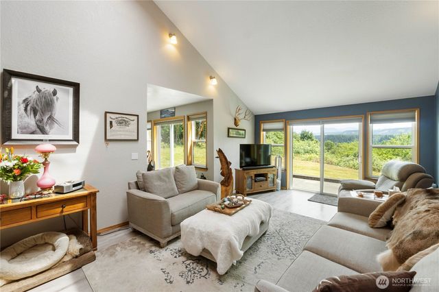 21806 168th Street E, Orting, WA 98360