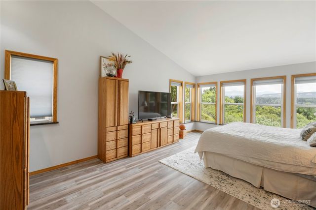 21806 168th Street E, Orting, WA 98360