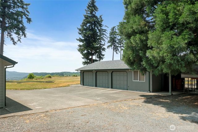 21806 168th Street E, Orting, WA 98360