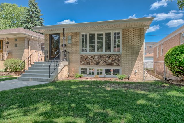 6651 N Oconto Avenue, Chicago, IL 60631