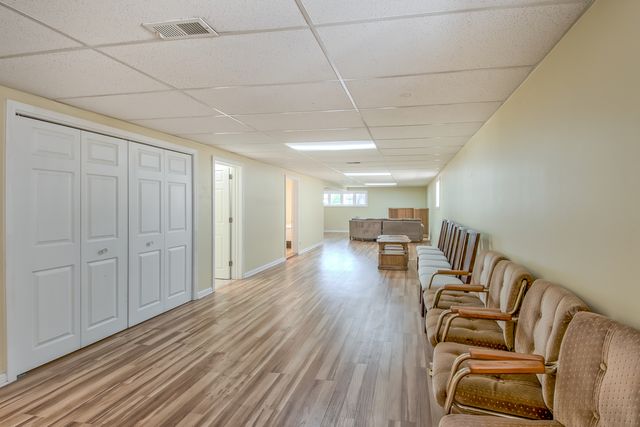 6651 N Oconto Avenue, Chicago, IL 60631
