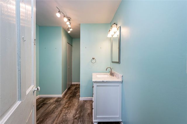 110 Barber Shop Alley, East Huntingdon, PA 15679