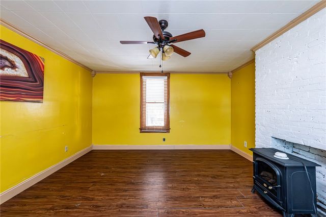 110 Barber Shop Alley, East Huntingdon, PA 15679