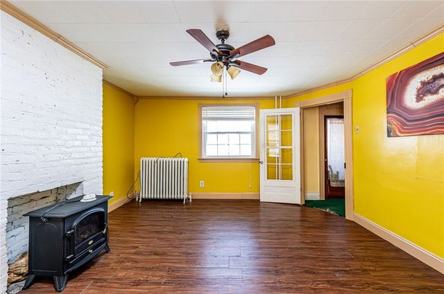 110 Barber Shop Alley, East Huntingdon, PA 15679