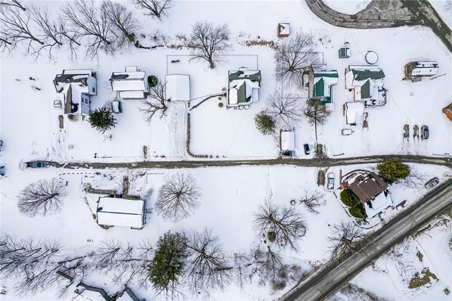 110 Barber Shop Alley, East Huntingdon, PA 15679