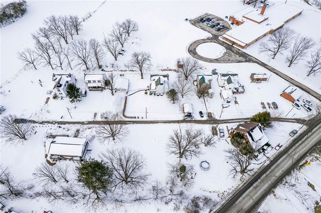 110 Barber Shop Alley, East Huntingdon, PA 15679