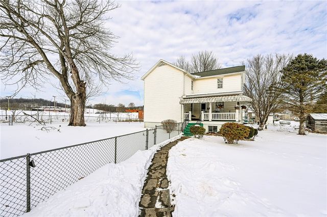 110 Barber Shop Alley, East Huntingdon, PA 15679