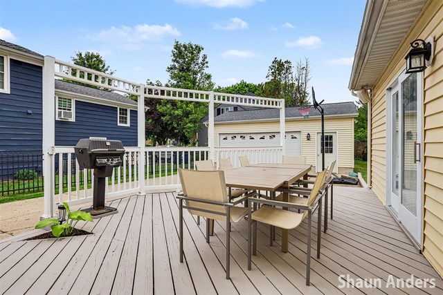 2627 Hall Street, Grand Rapids, MI 49506