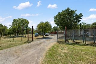 485 Bridgestone CT, Lockhart, TX 78644