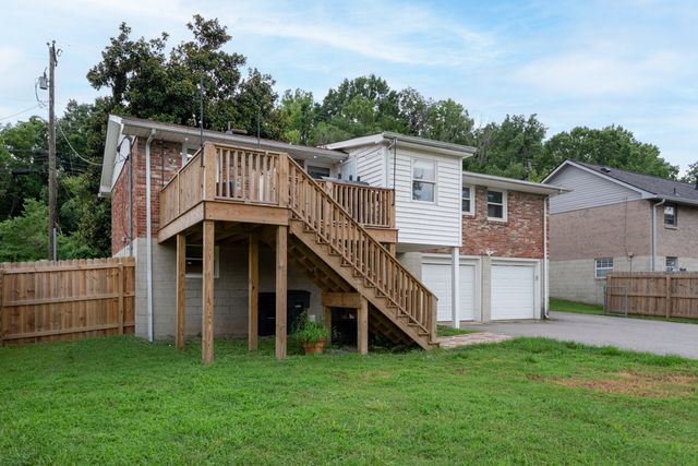 7965 Sawyer Brown Rd, Nashville, TN 37221