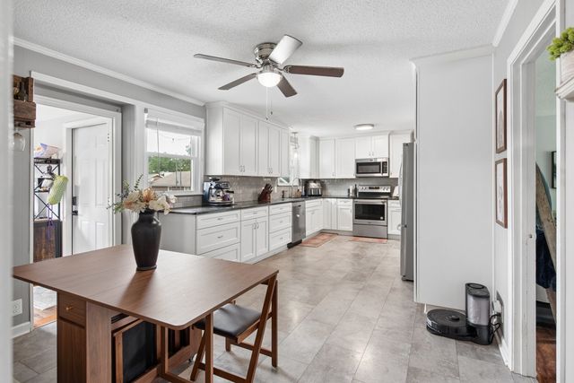 7965 Sawyer Brown Rd, Nashville, TN 37221