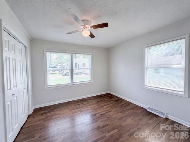 206 Lilly Street, Cherryville, NC 28021