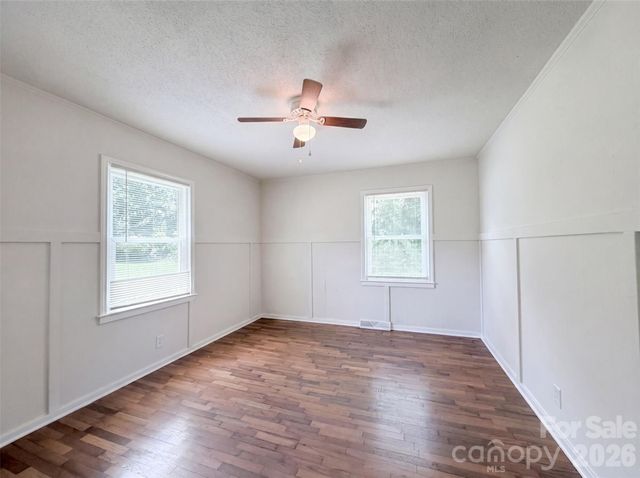 206 Lilly Street, Cherryville, NC 28021