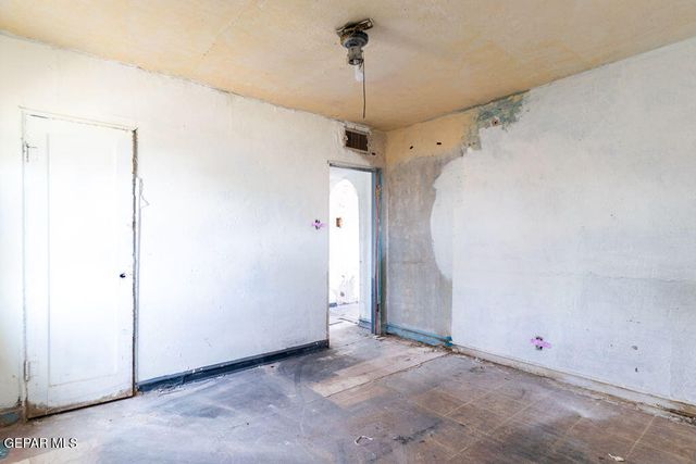 4024 CHURCH Avenue, El Paso, TX 79930