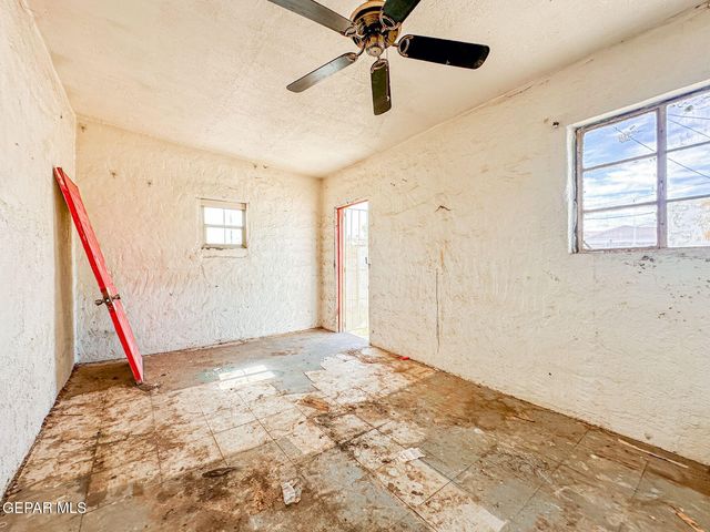 4024 CHURCH Avenue, El Paso, TX 79930
