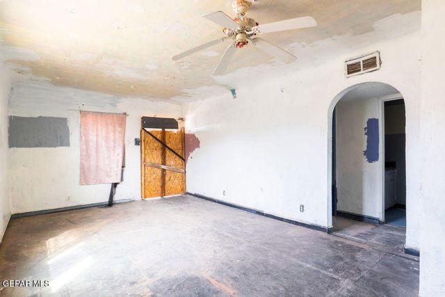 4024 CHURCH Avenue, El Paso, TX 79930