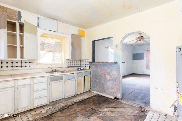 4024 CHURCH Avenue, El Paso, TX 79930