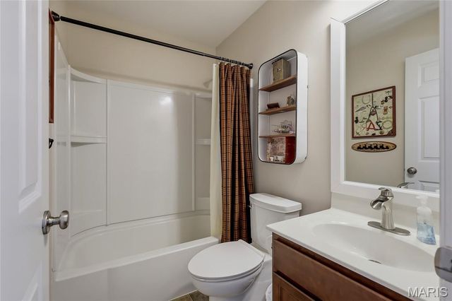 228 Wabash Woods Way, O'fallon, MO 63366