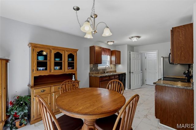 228 Wabash Woods Way, O'fallon, MO 63366