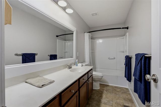 228 Wabash Woods Way, O'fallon, MO 63366