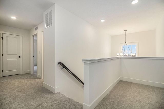 7946 Snow View Drive Se, Caledonia Twp, MI 49302