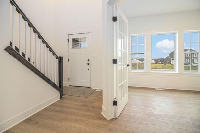 7946 Snow View Drive Se, Caledonia Twp, MI 49302