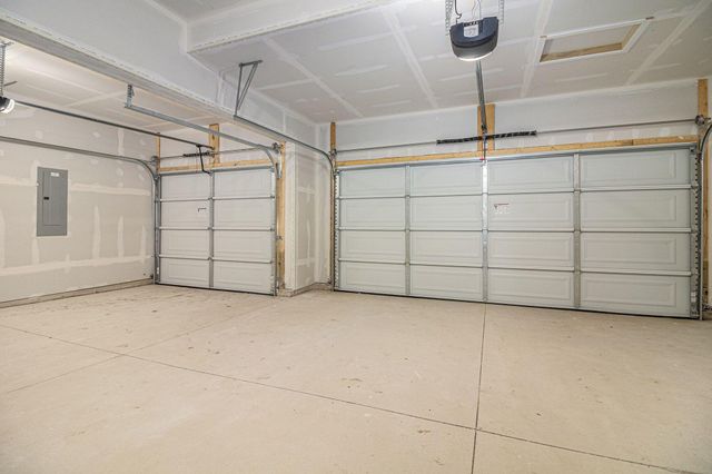 7946 Snow View Drive Se, Caledonia Twp, MI 49302