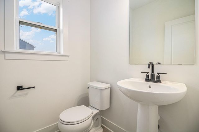 7946 Snow View Drive Se, Caledonia Twp, MI 49302