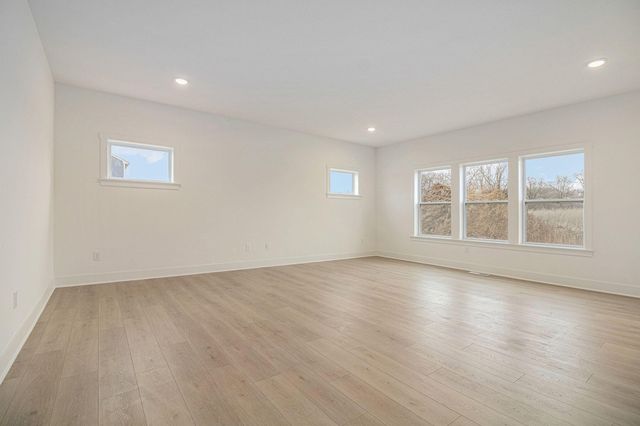 7946 Snow View Drive Se, Caledonia Twp, MI 49302