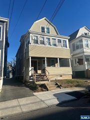 38 Headley Terrace, Irvington, NJ 07111