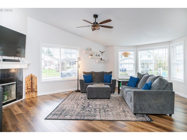 1600 Nw 3RD St, Battle Ground, WA 98604