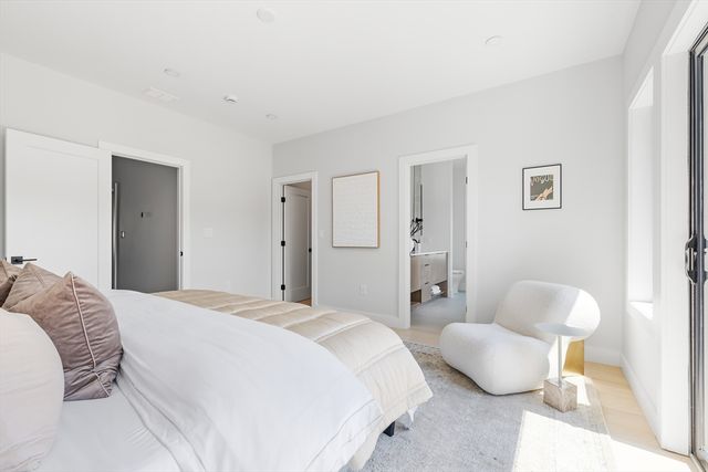 14-16 Irving St L, Newton, MA 02459