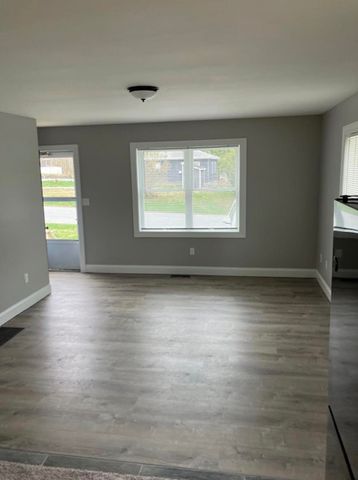 13 Bullard Street, Hartford, VT 05001