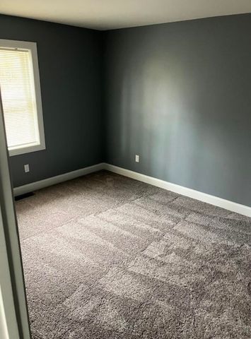 13 Bullard Street, Hartford, VT 05001