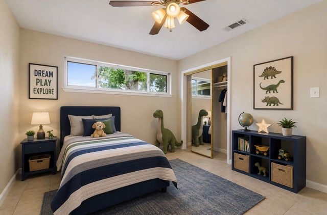 1865 Dolphin Drive, Seabrook, TX 77586