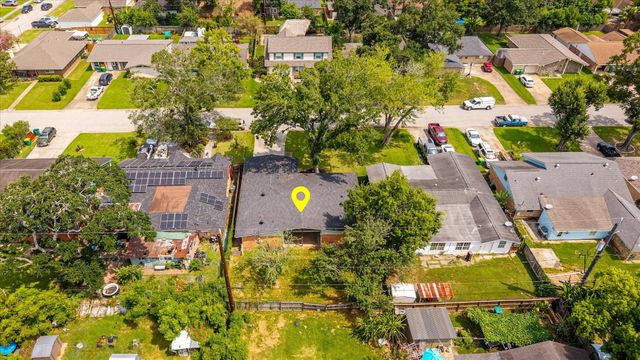 1865 Dolphin Drive, Seabrook, TX 77586