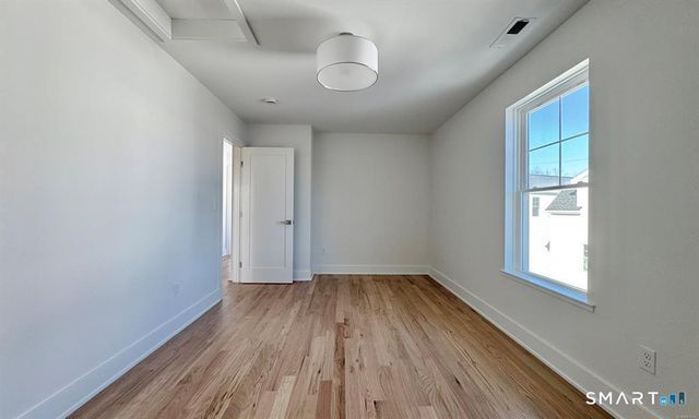 25A Village Road, Milford, CT 06460