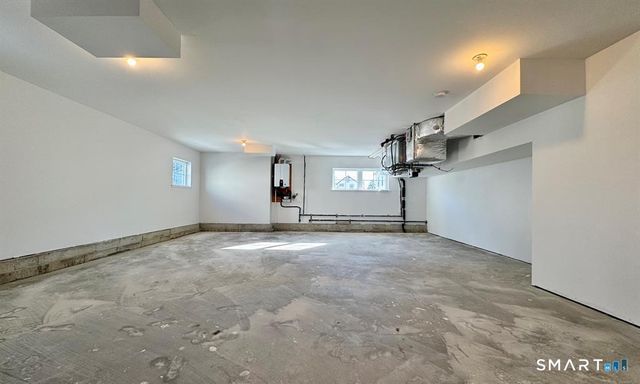 25A Village Road, Milford, CT 06460