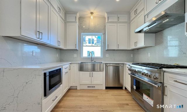 25A Village Road, Milford, CT 06460