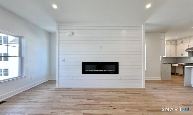 25A Village Road, Milford, CT 06460